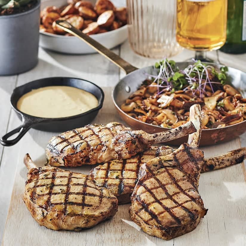 Côtelettes de porc, sauce crémeuse à la Dijon