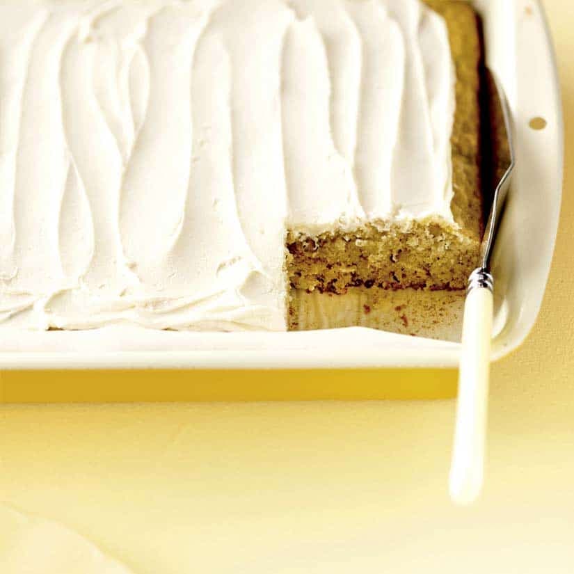 Carrés aux bananes, glaçage au beurre et au rhum