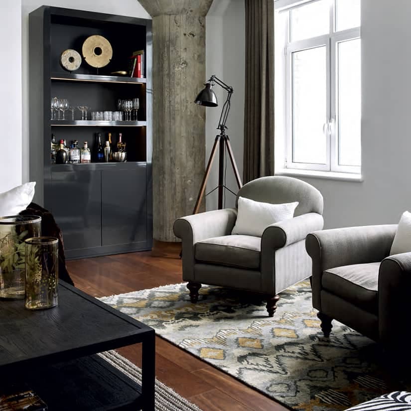 Condo raffiné dans le Vieux-Montréal