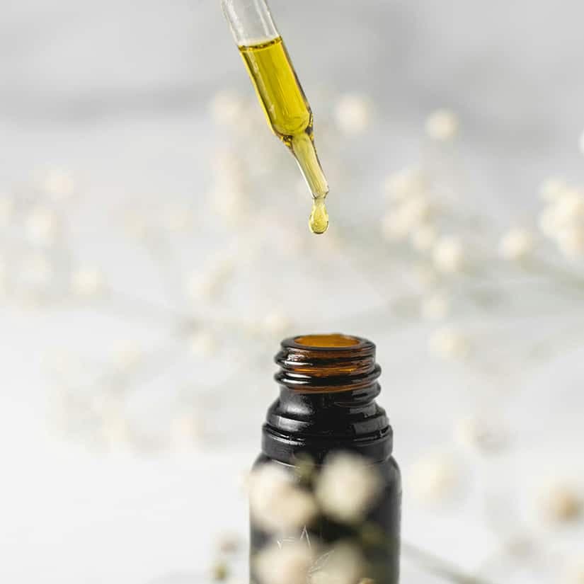 12 huiles essentielles thérapeutiques du Québec