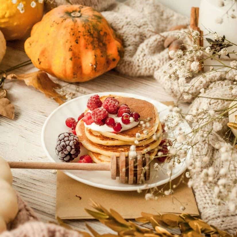 Crêpes à la citrouille protéinées pour le brunch