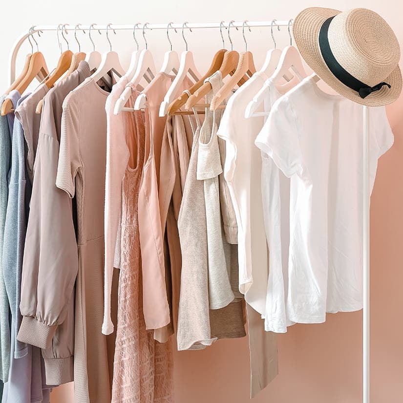 5 étapes simples pour organiser sa garde-robe