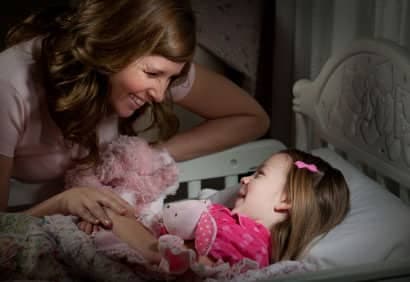 Notre enfant étire l'heure du dodo