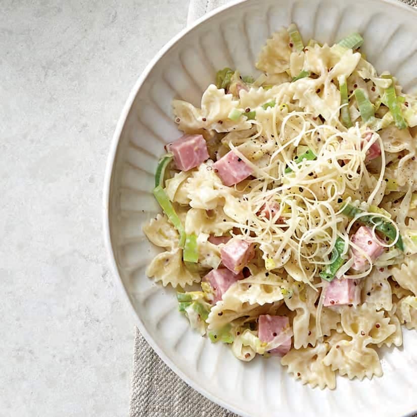 Pâtes crémeuses au poireau et au jambon