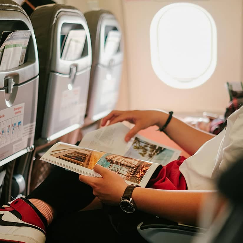 Voyager léger: notre guide pour un seul bagage