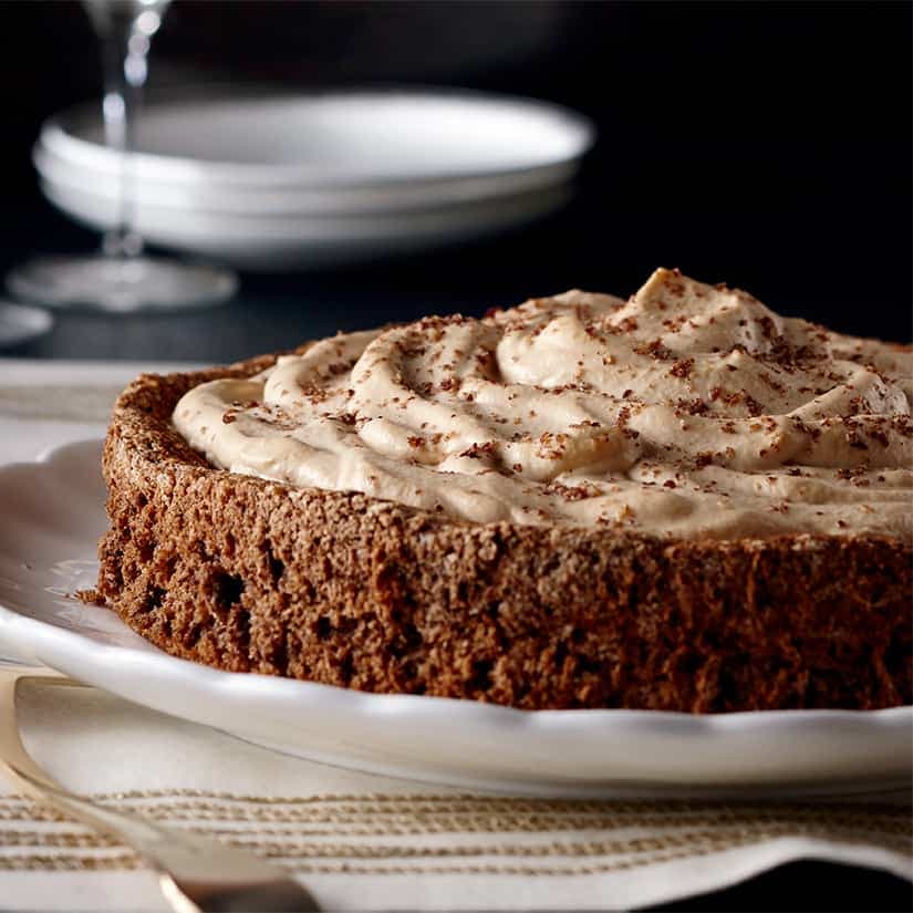 Torte aux pacanes, crème fouettée au café