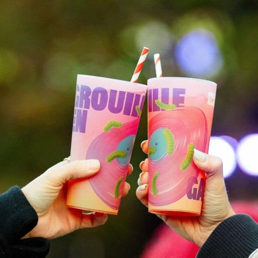 Les verres en plastique de festival sont dangereux