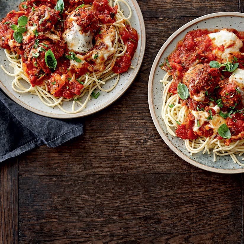 Gratin de boulettes en sauce tomate