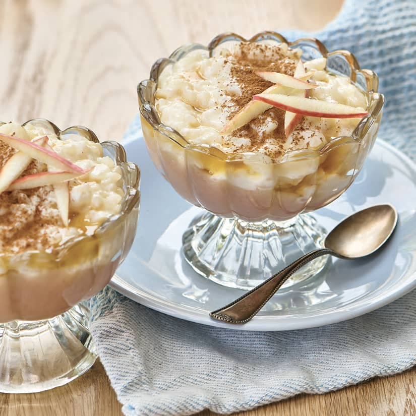 Riz au lait avec compote pommes et rhubarbe