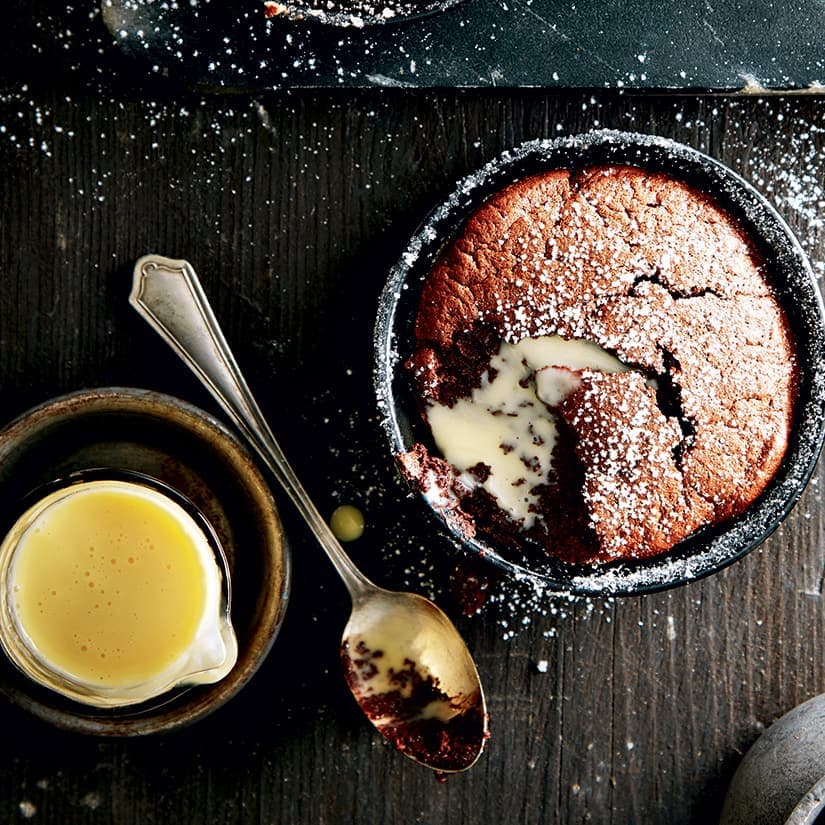 Soufflés chocolat, crème amaretto