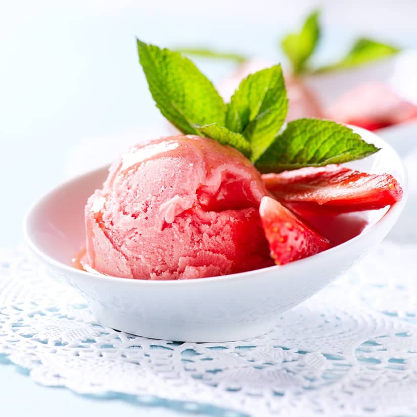Crème glacée maison aux fraises