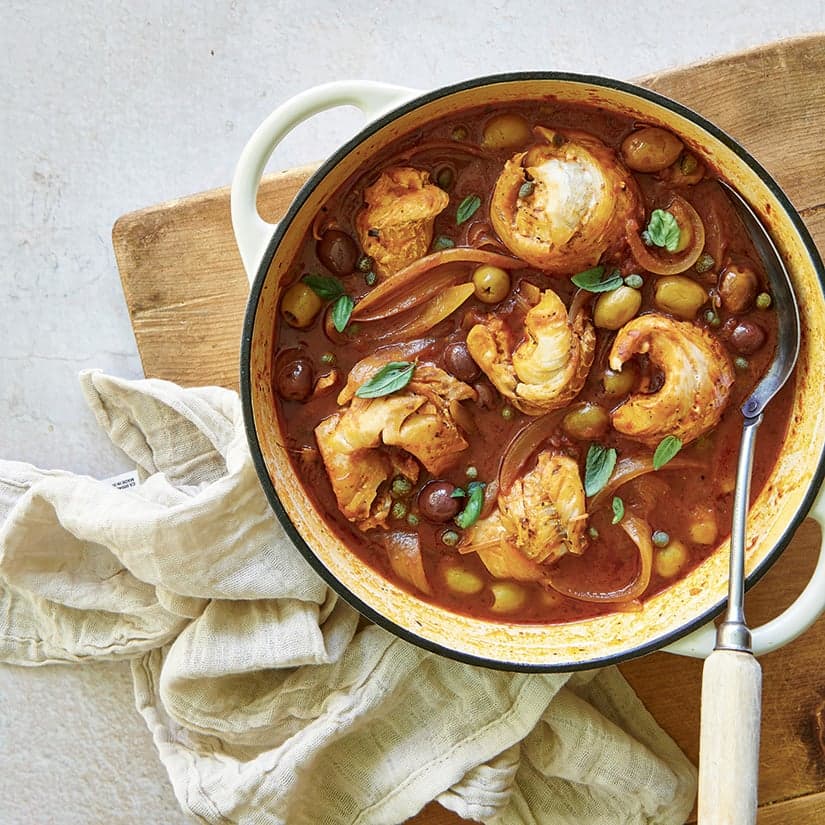 Casserole de poisson avec tomates et olives