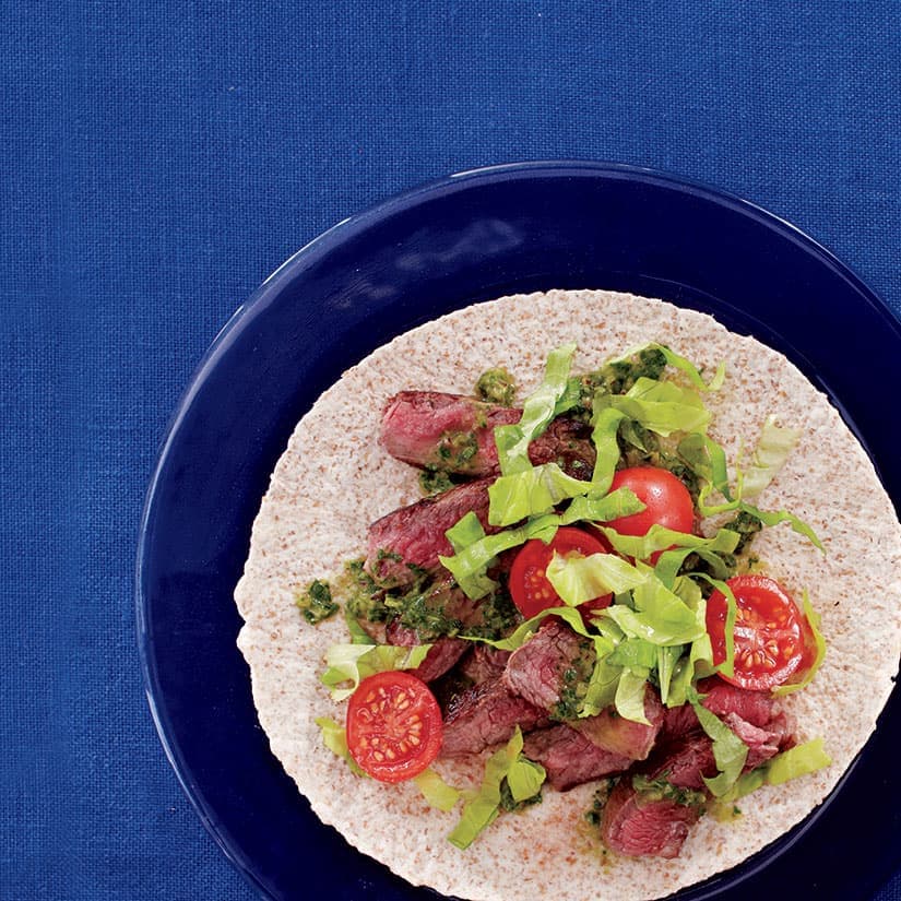 Tacos au bifteck, salsa onctueuse à la coriandre