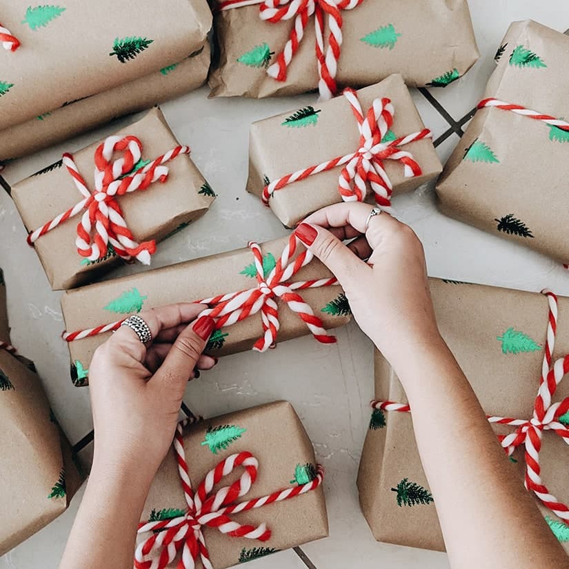 Voici l'outil idéal pour l'emballage des cadeaux