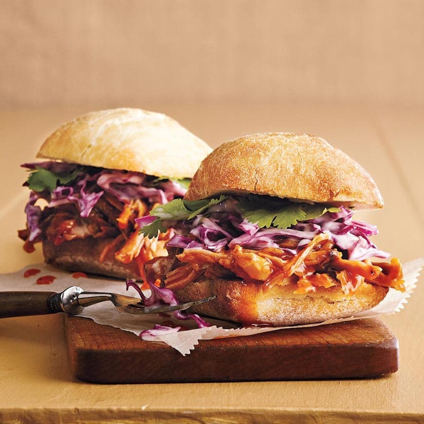 Mini-sandwichs porc effiloché & salade de chou