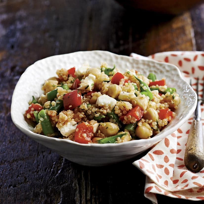 Salade quinoa, pois chiches & vinaigrette tomate