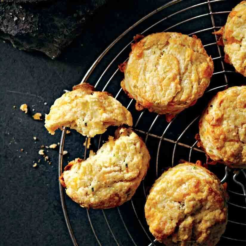 Pains-biscuits au cheddar