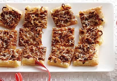 Carrés feuilletés à l'oignon