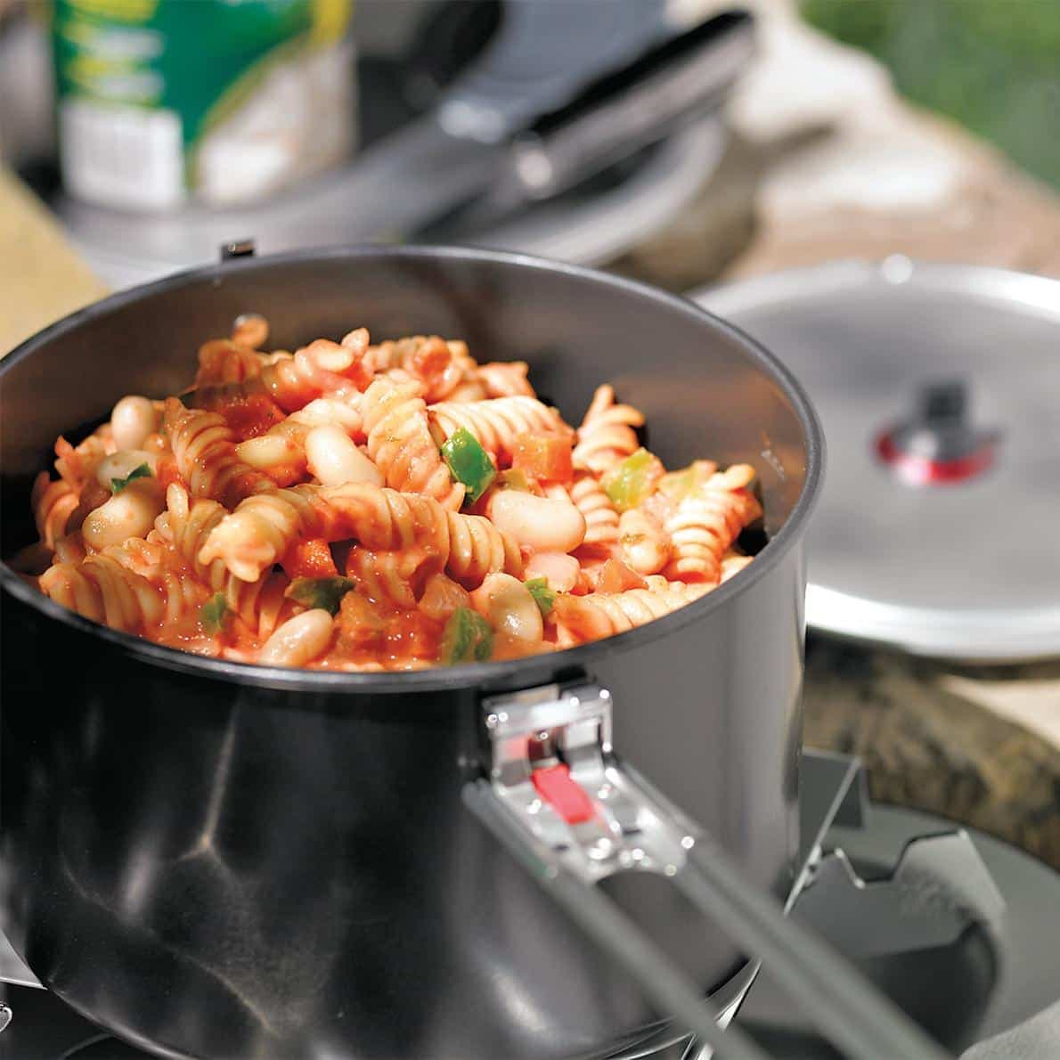 Pâtes aux légumes et aux haricots blancs
