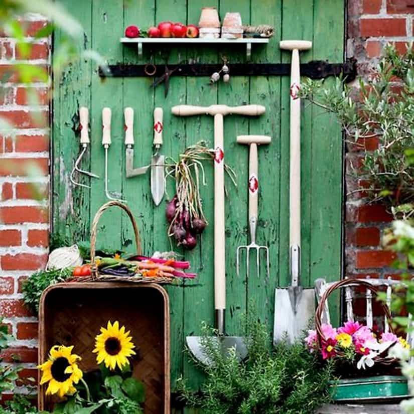 8 idées pour ranger nos outils de jardin