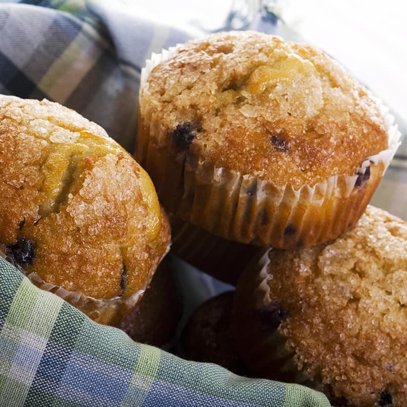 Muffins aux bleuets, à l'orange et aux amandes