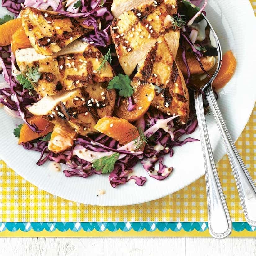 Poulet sésame et salade chou fenouil-orange