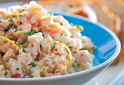 Rillettes de crabe, mayo à l'olive et piri-piri