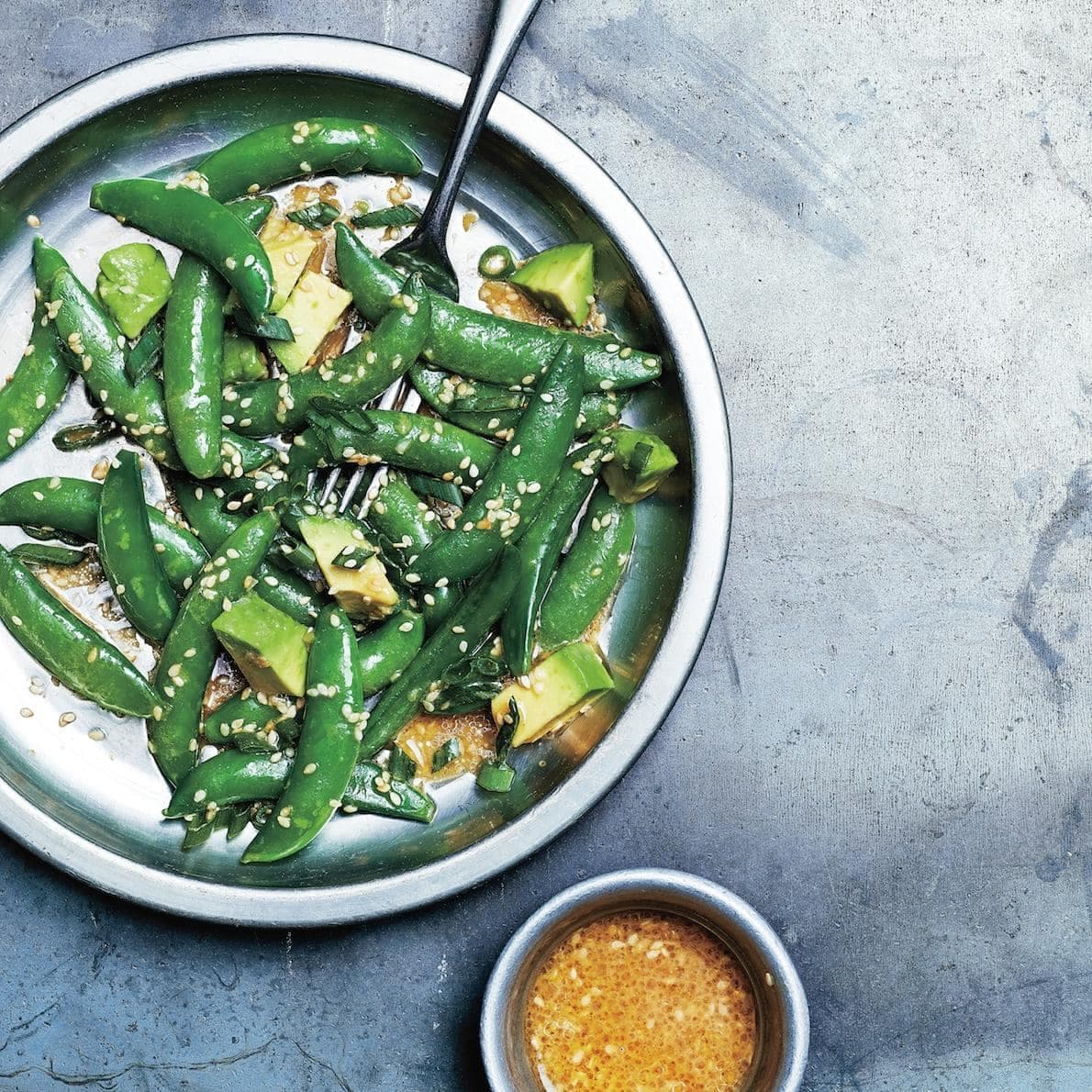 Salade de pois gourmands et d'avocat