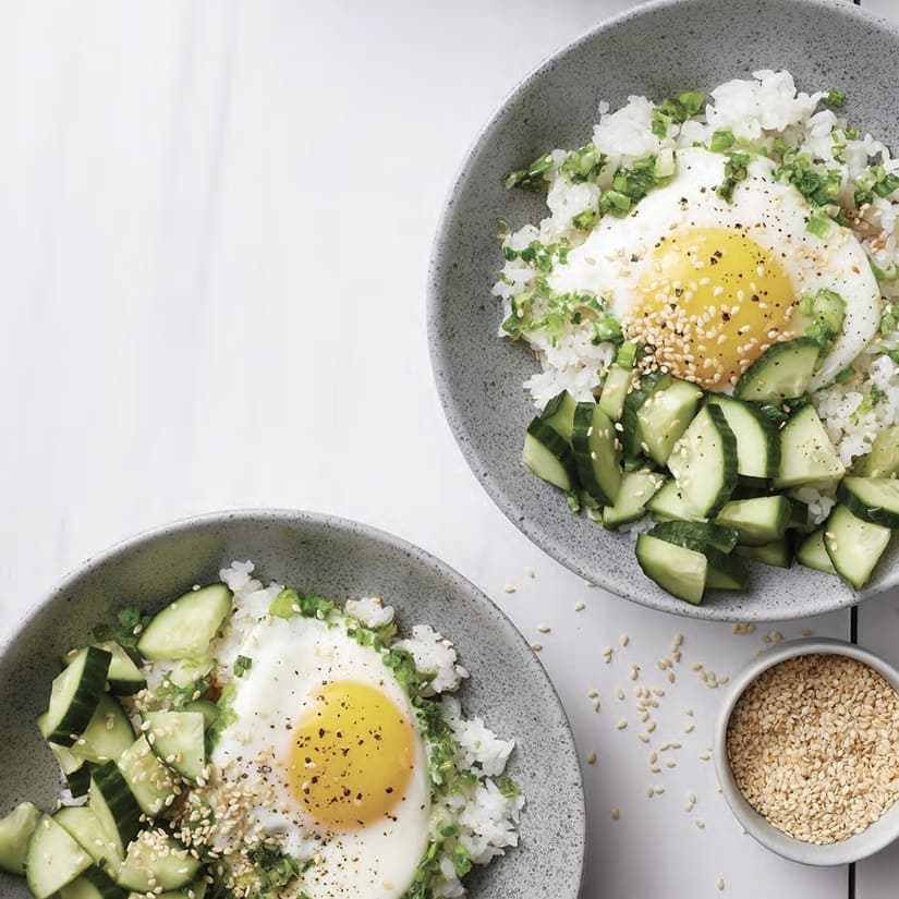 Œufs miroir aux oignons verts