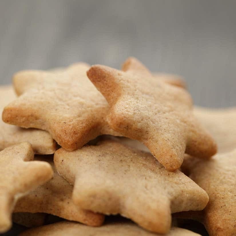 Biscuits étoilés à la cassonade