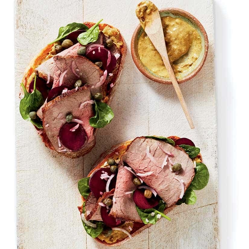 Tartines rôti boeuf, moutarde & champignons
