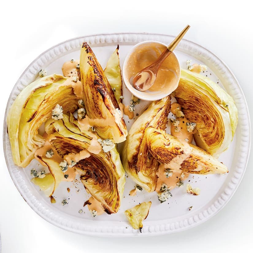 Chou rôti, sauce au fromage bleu