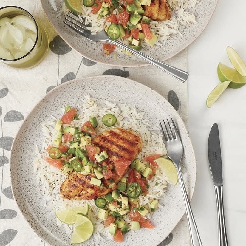 Poulet poêlé et salsa pamplemousse-avocat