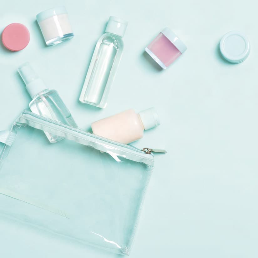 10 produits parfaits pour votre trousse de voyage