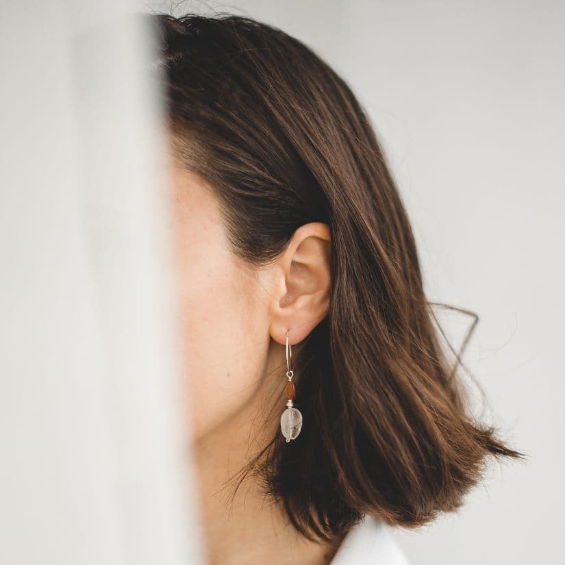 Arrêtez de dormir avec des boucles d'oreilles