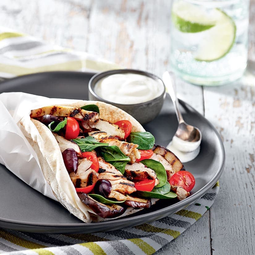 Gyros au poulet et à l'aubergine grillés