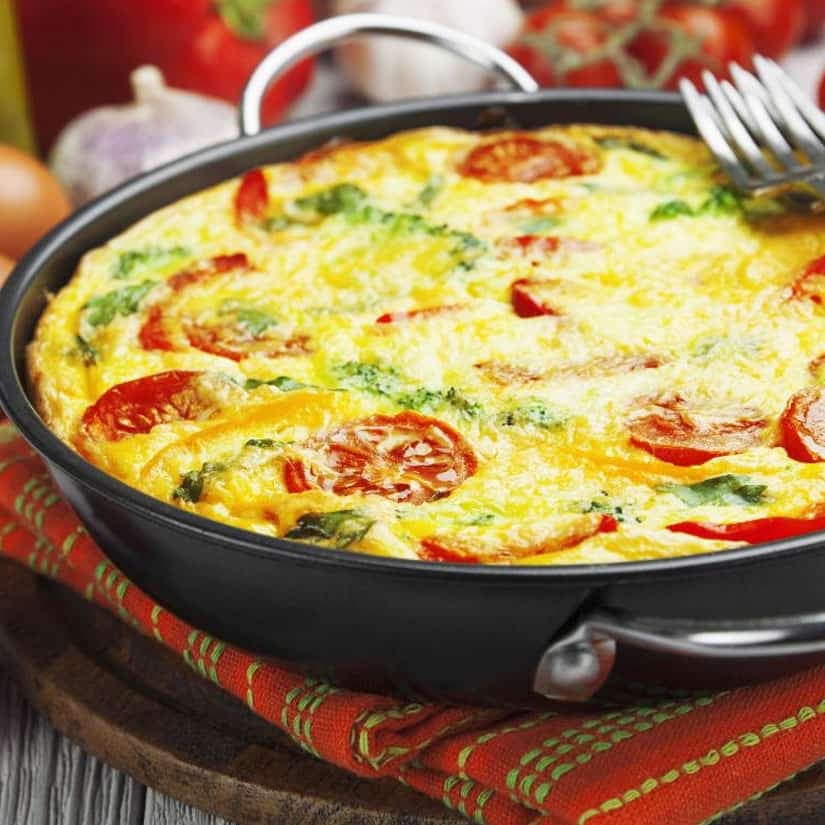 Omelette au kale et au fromage de chèvre