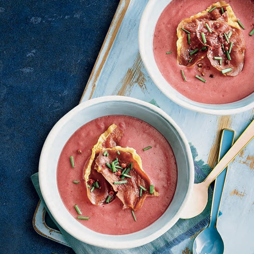 Potage de pommes de terre et de betterave