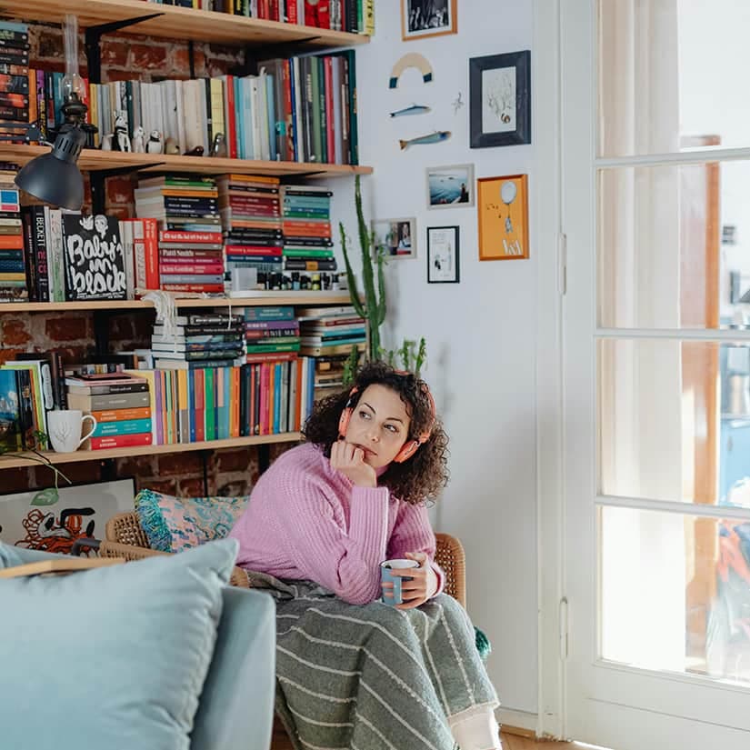 Intégrer livres au décor: 8 idées originales