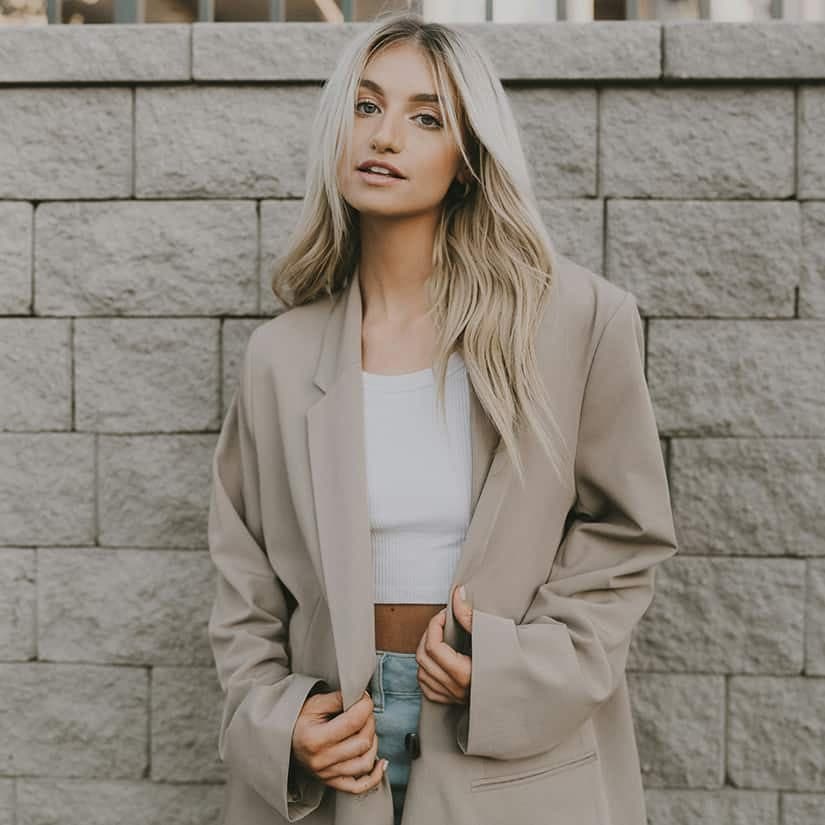 Mode oversized: comment l'adopter avec style