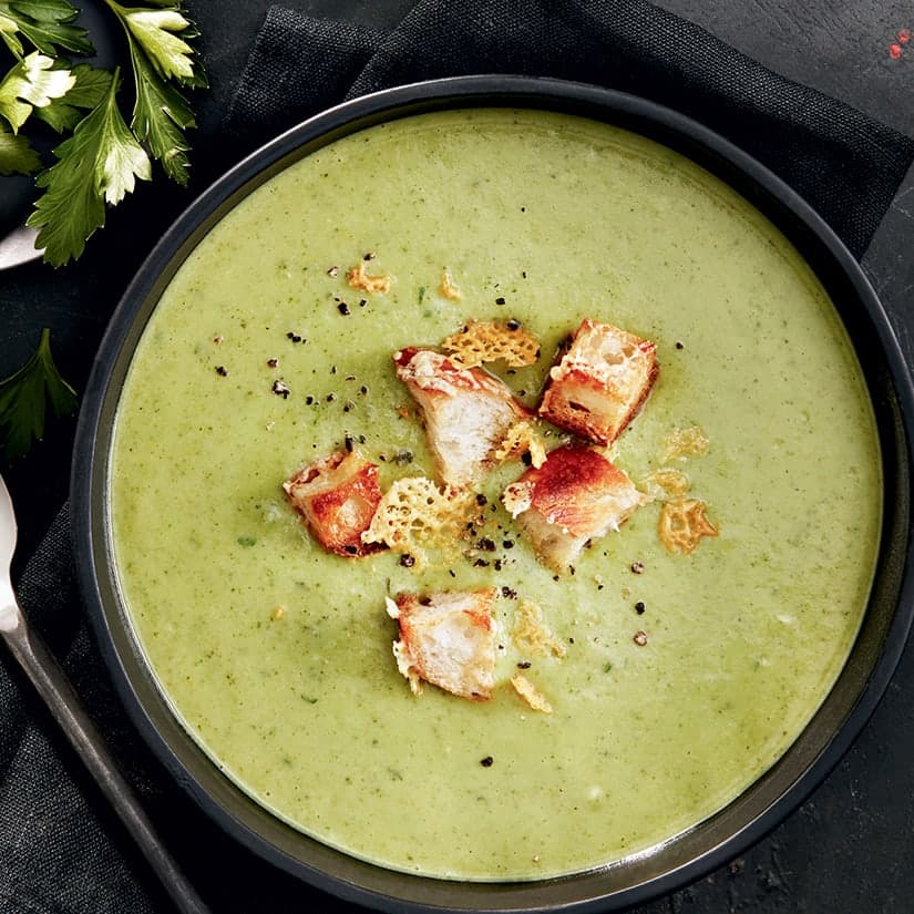 Potage au brocoli et aux poireaux