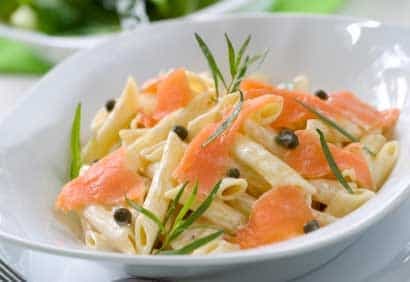 Penne à la truite fumée et aux asperges