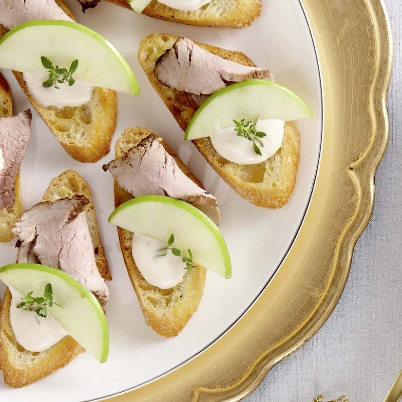 Croûtons au porc et à la pomme verte