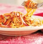 Nouilles au poulet, sauce aux arachides