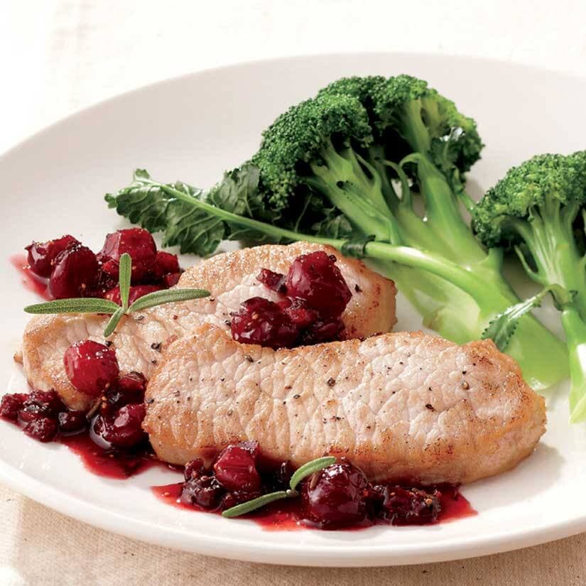 Côtelettes de porc, chutney canneberges et figues