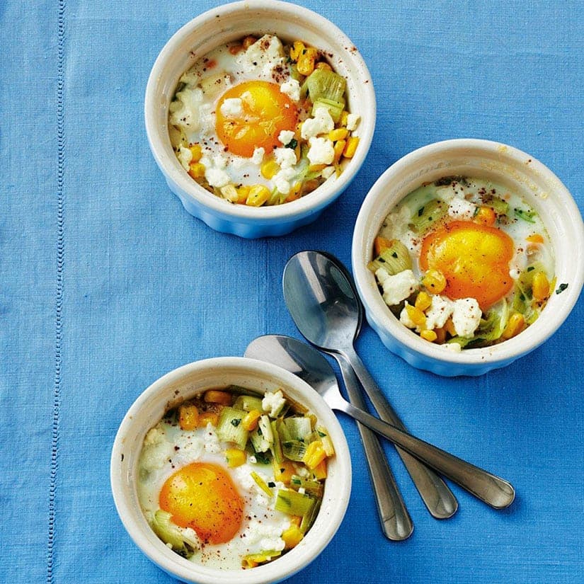 Cassolettes d’œufs aux poireaux et au maïs