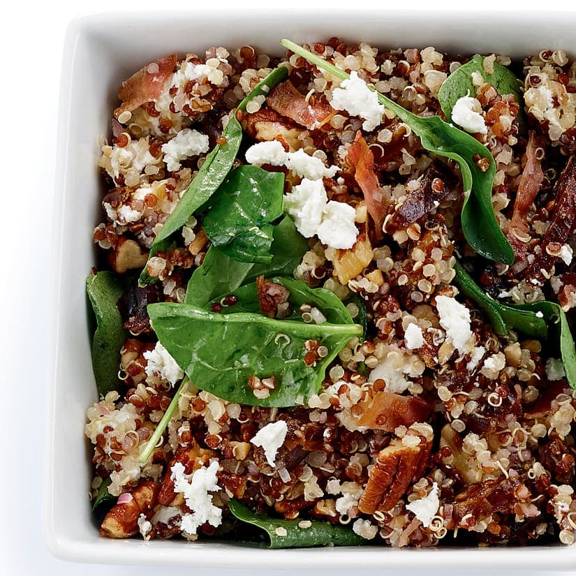 Salade de quinoa aux dattes et au bacon