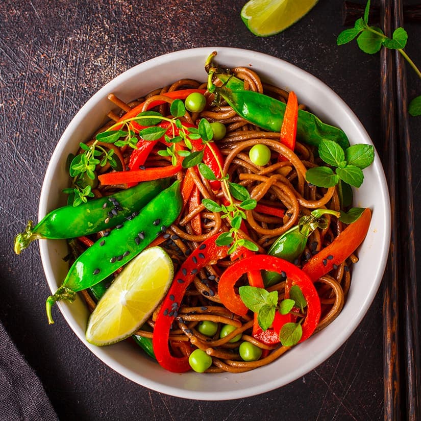 Nouilles soba aux légumes
