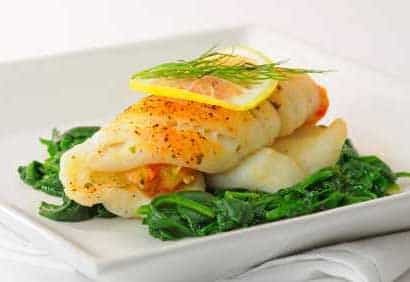 Sole frite, épinards et vinaigrette lime chaude