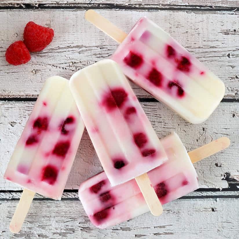 Popsicles aux framboises et au yogourt
